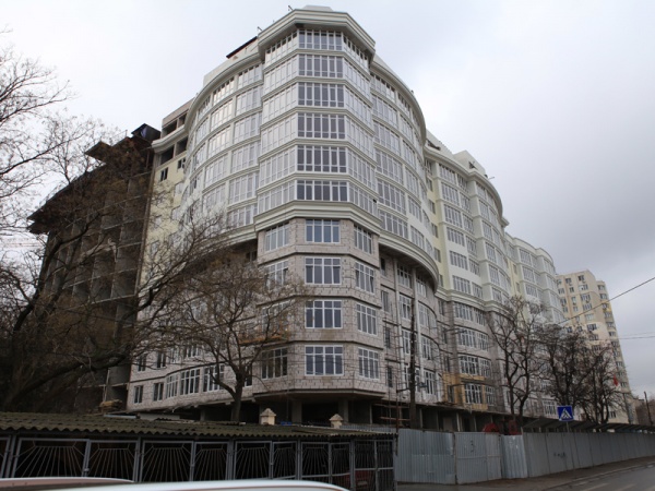 ARKADIA HILLS Residential Compound