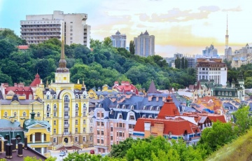 How many years do you need to work to buy your own home: study by region