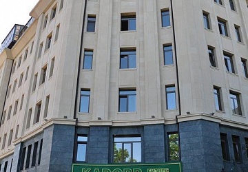 7-ETAZHNYI (7-storey) Shopping Center